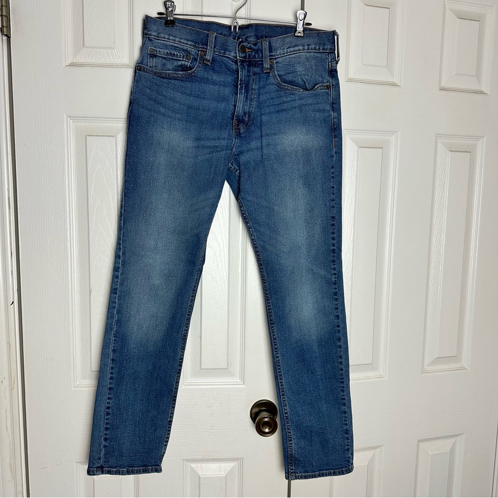 Old Navy Stretch Slim Straight Leg Denim Jeans Light Wash Sz 32 x 30